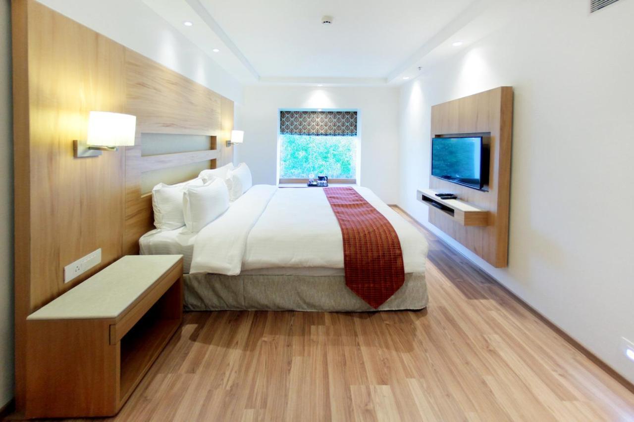 The Emerald Park Nashik Exterior photo